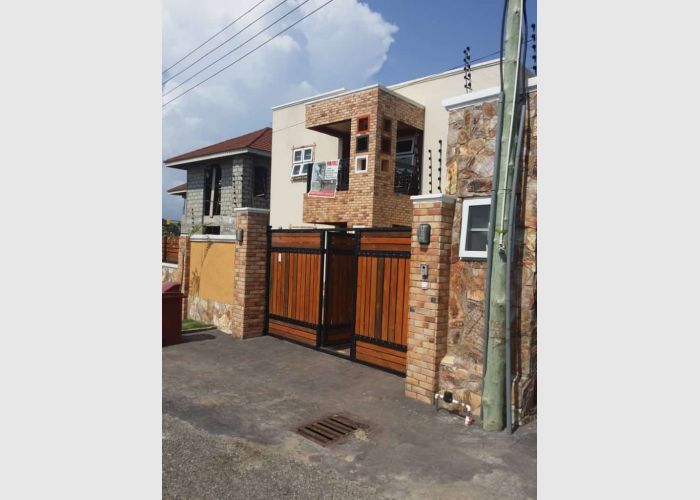 4 Bedrooms House at Trassaco