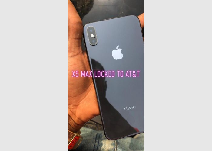 iPhone XS Max Locked