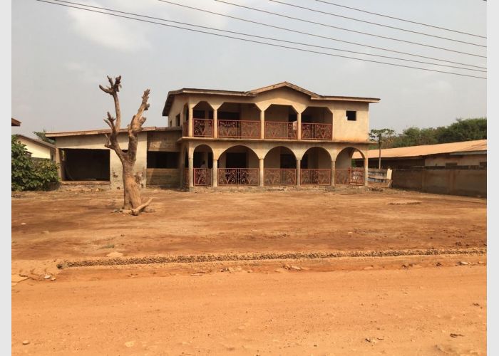  6 BEDROOM INCOMPLETE HOUSE FOR SALE