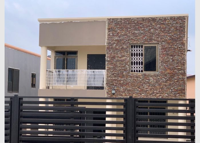  HOUSE FOR SAL AT ABOKOBI
