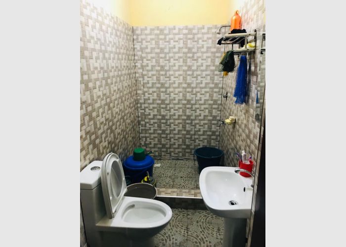 Single self contain room for rent