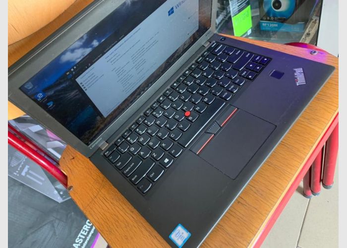 6TH GEN. LENOVO LAPTOP. 