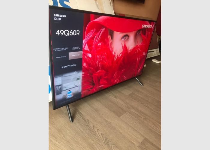  Neat Samsung QLED 49 inches TV