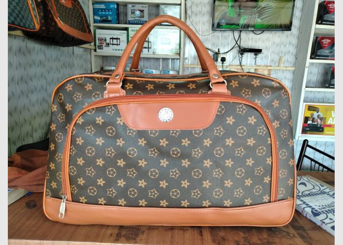  Travelling bag