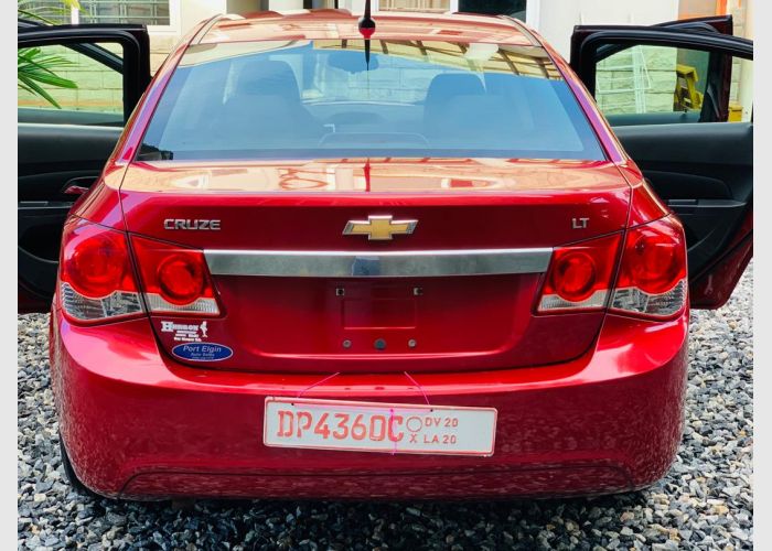 Chevy Cruze 2011 LT Sedan