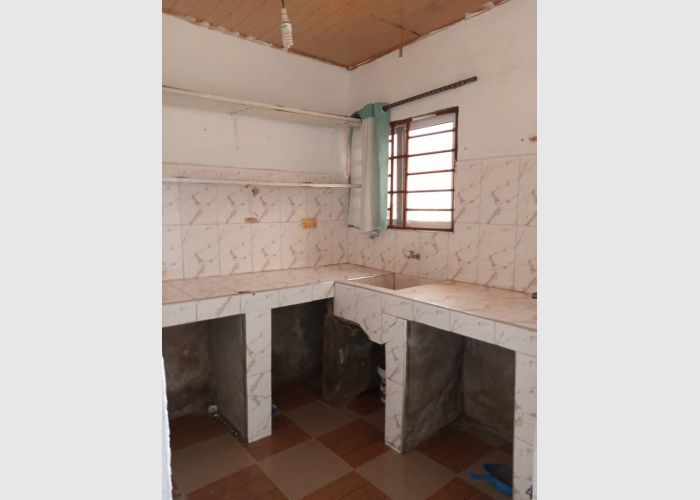  Single room self-contained