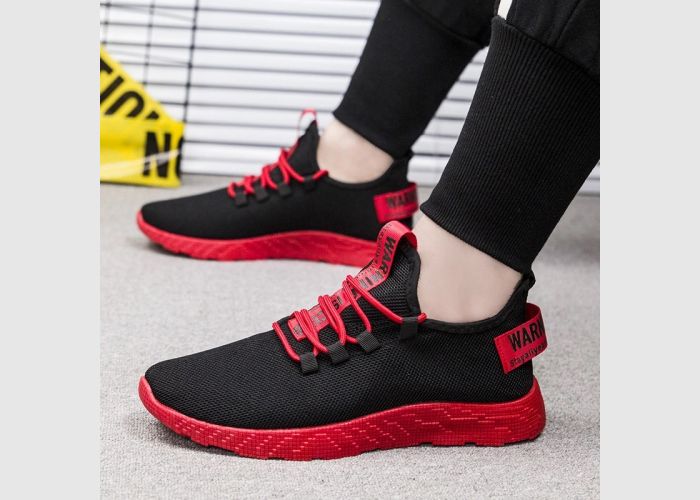 men sports/casual sneakers