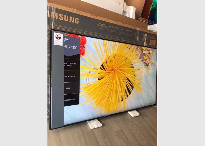 Samsung 65 inches TV