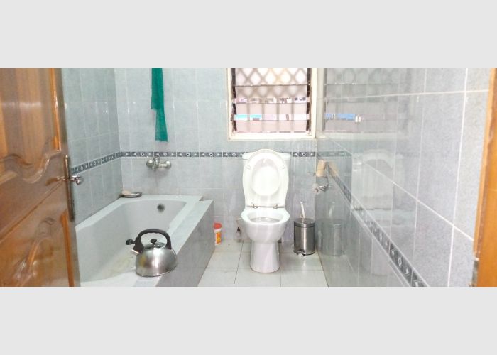 Five bedroom house for sale at greda estate