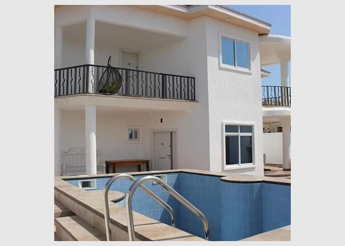  4 bed room house with 2 bed room at East Legon