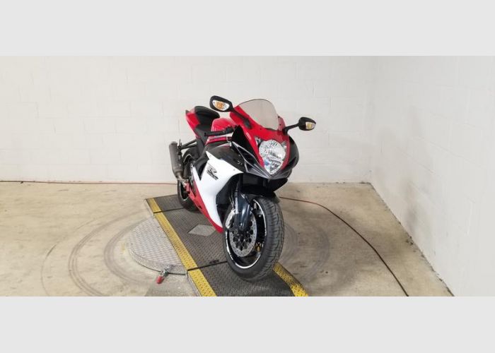 2014  Suzuki gsx r600cc available for sale