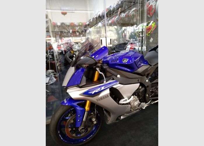 2015 Yamaha YZ-F R1