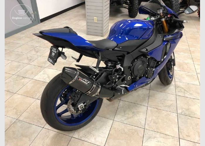 2018 Yamaha R1 for sale whatsapp me +14849180890