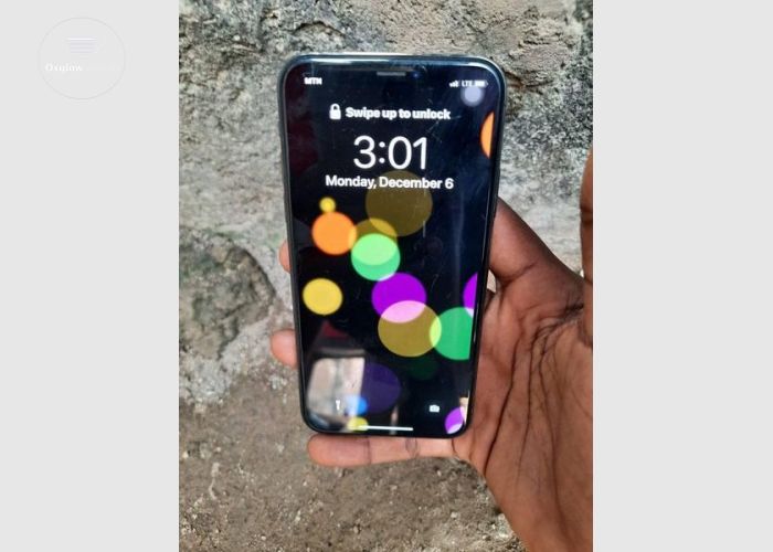 APPLE IPHONE X 256GB