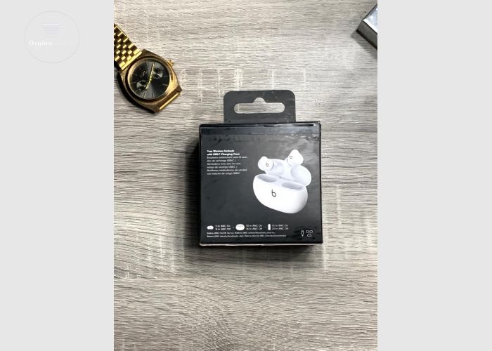 Beats Studio Buds