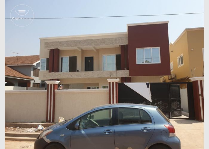 EXECUTIVE 5 BEDROOMS HOUSE FOR SALE AT EAST LEGON