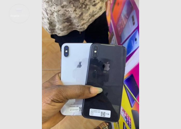 iPhone X 64Gb