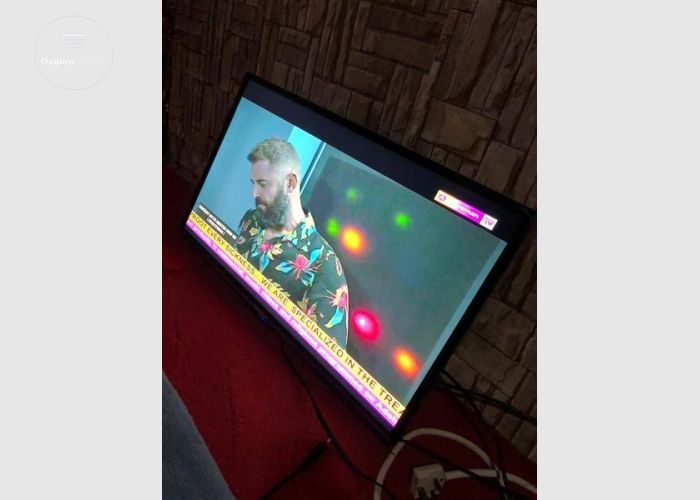 Nasco 32" Digital TV