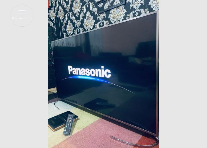 Panasonic 45" 4K Ultra-HD Led Smart TV