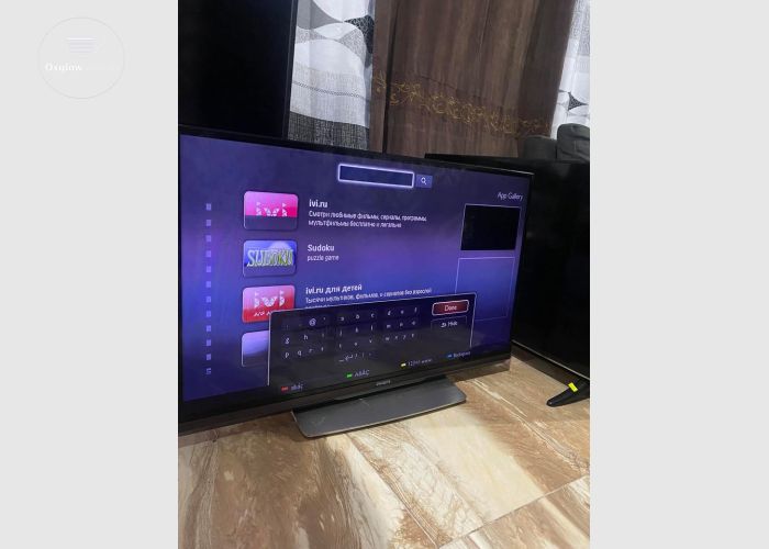 Phillps 40" Ultra HD Smart Satellite TV