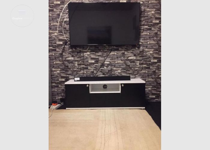 Quality tv stand 