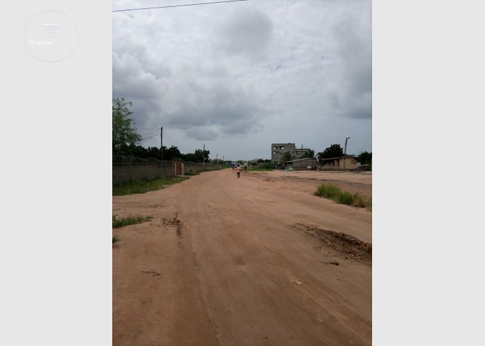 REGISTERED 3 PLOTS AT OFAAKOR KASOA