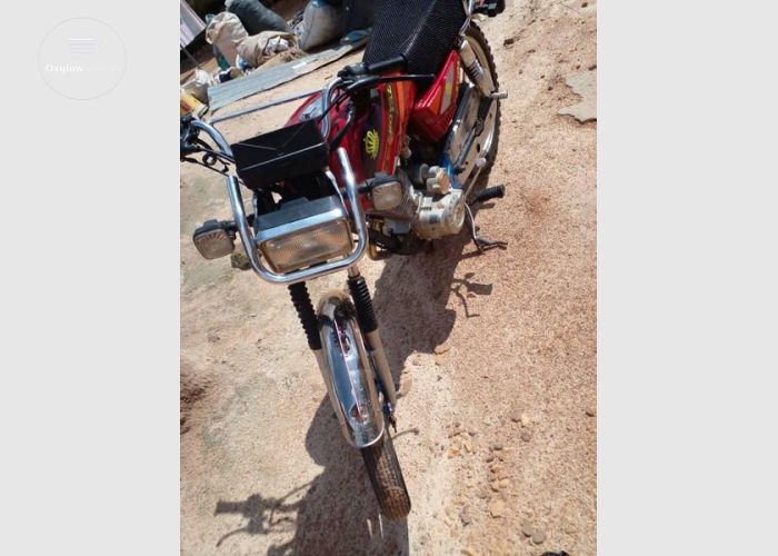 Royal 125cc moto