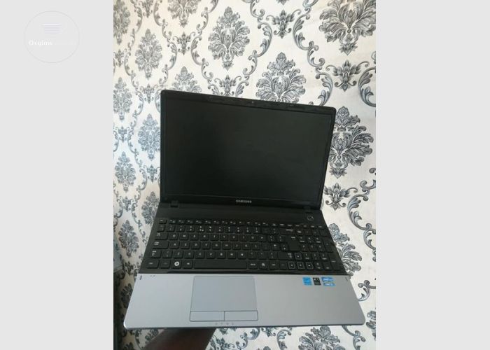 Samsung Core i3 Laptop