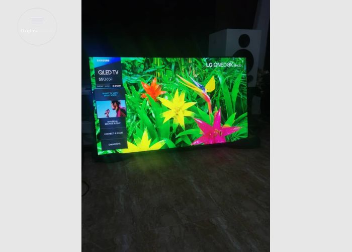 Samsung QLed 55 inches Quantum display 8k TV.