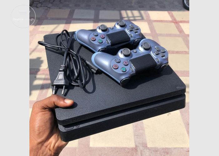 Sony PlayStation 4 Slim