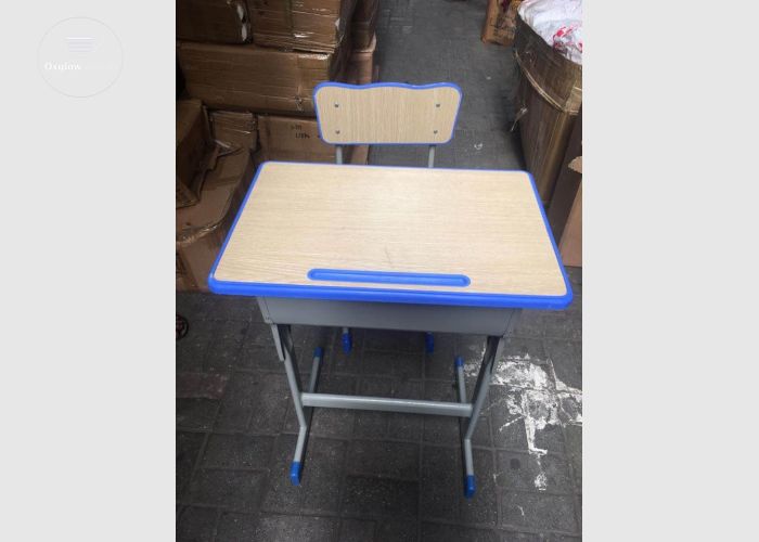 STUDENT DESKS