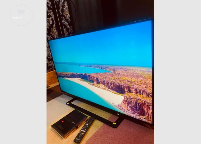 Toshiba 50" 4K Smart Digital/Satellite TV