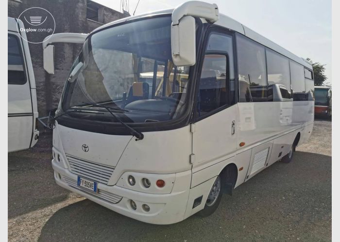 Toyota Caetano 2003 Model