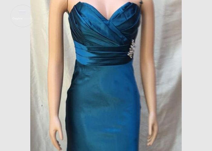 UK ladies dinner and party wear