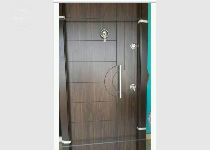 Universal Locks & Hardware