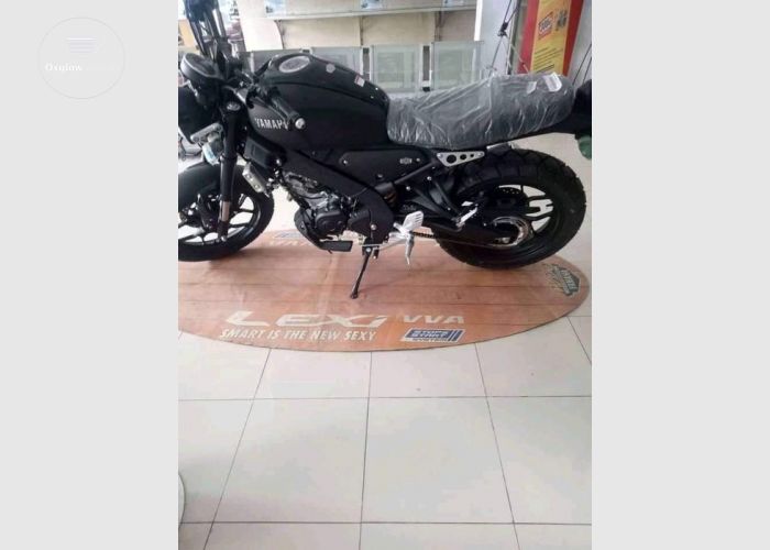 Yamaha SXR Motocycle