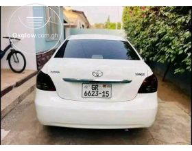 2015 Toyota yaris