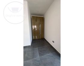 3 Bedrooms House