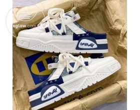 BRAND NEW half sneakers 