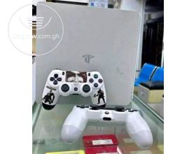 Play Station 4