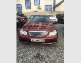 Mercedes Benz 230