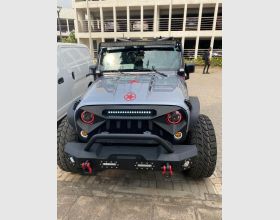.Jeep Wrangler Unlimited sports.