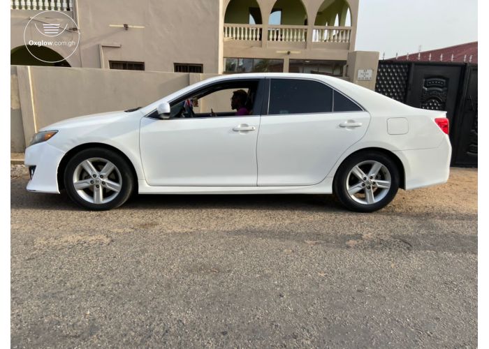  2014 Toyota Camry SE For Sale 