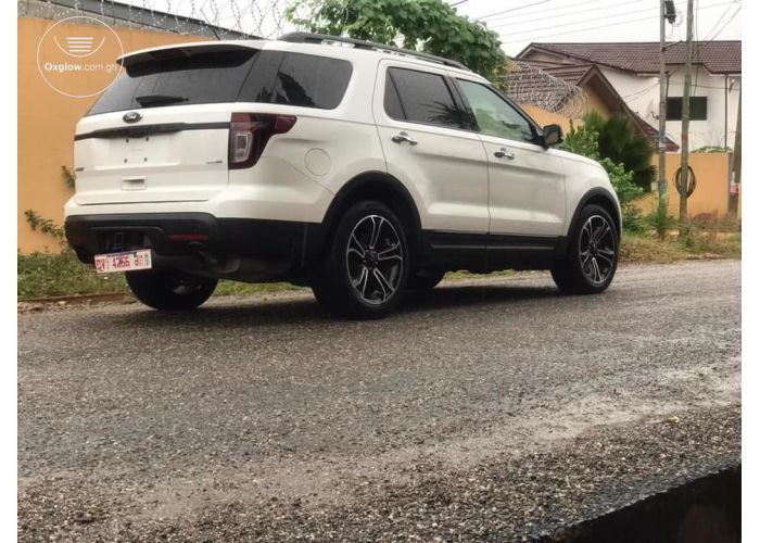  Ford Explorer Sports