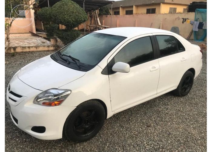 2008 TOYOTA YARIS