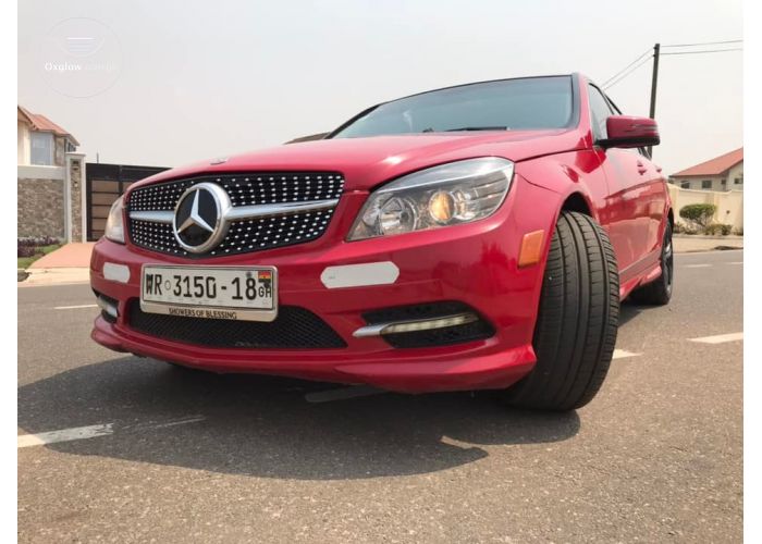 2011 MERCEDES BENZ C300