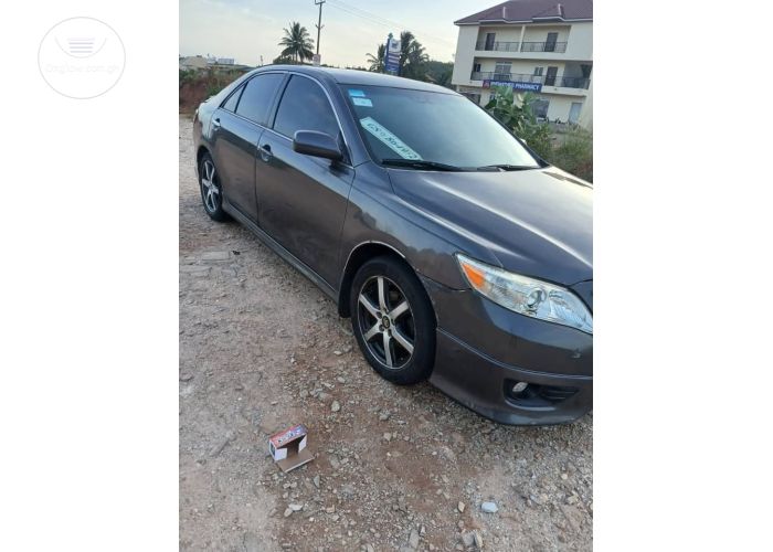 2011 Toyota Camry full option