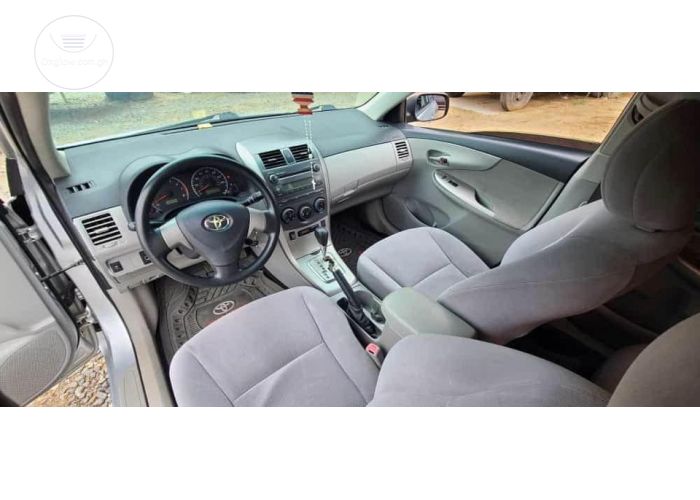 2011 TOYOTA COROLLA