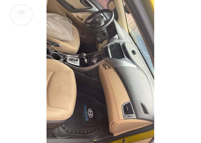 2012 Hyundai Elantra 