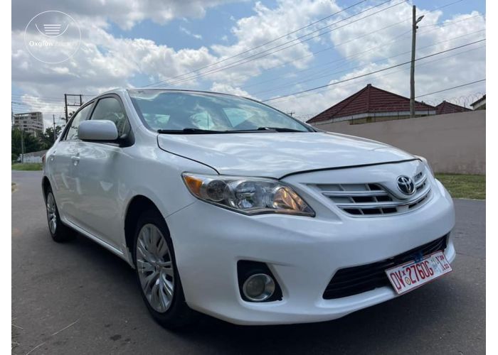 2013 Toyota Corolla LE Basic
